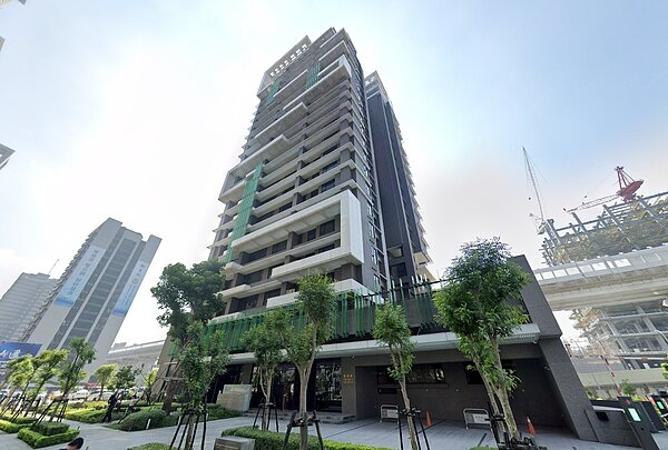 新莊頭前重劃區建案「兆之丘」外觀。圖/翻攝google maps