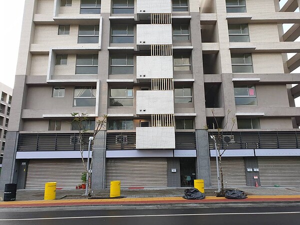 花蓮縣青年住宅工程已近完工,預計明年4月交屋。圖/鄭寶秀提供