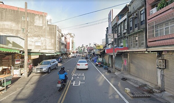 專家建議,買市場宅最好的距離應該控制在250公尺左右。圖/翻攝自google maps
