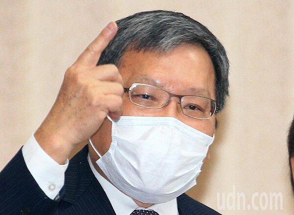 立委質疑國稅局根本沒有在查紅單及預售屋交易,財政部長蘇建榮上午在立法院財政委員會上表示,已成立小組要求各區國稅局查稅。記者陳正興/攝影