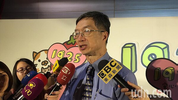 諶立中表示,不少調查都顯示現代人的心理壓力遠高過於過去,曾針對青少年做調查約三成有精神疾病,大學生的比例也大約是如此,呼籲社會應增加對彼此的關心,降低憾事發生。本報資料照片