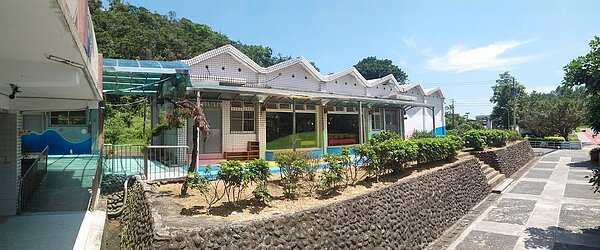 萬里國中。圖取自萬里國中官網