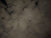 京都夜空出現奇異光點「六星連珠」　居民大驚：UFO來了？