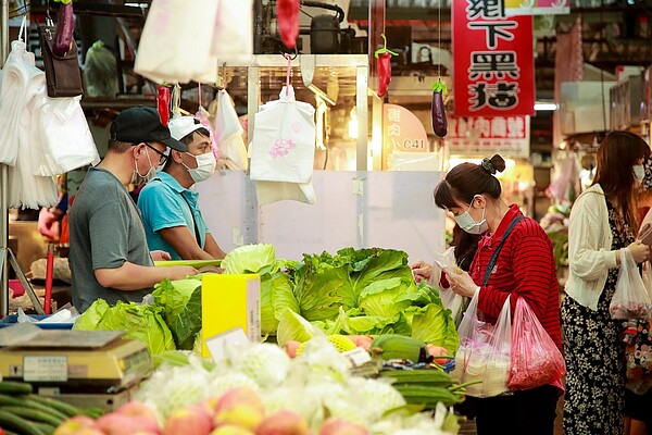 台中市政府主計處公布7月消費者物價指數，較上月下跌0.07%。圖／台中市政府提供
