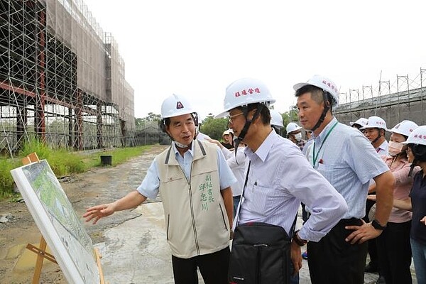 新北市帶團參訪台南新化果菜市場改建工程取經,黃偉哲盼打造嘉南高地區青果拍賣中心。圖/台南市政府提供