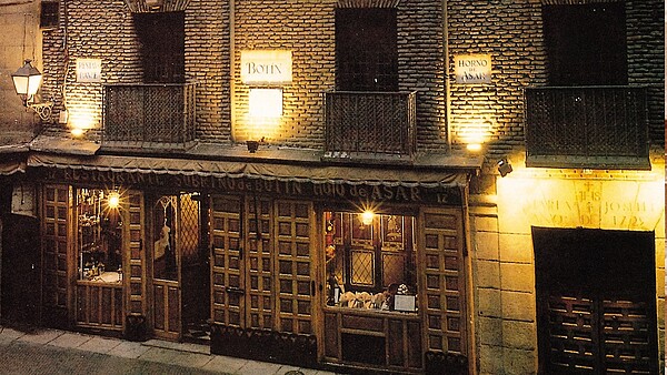 西班牙馬德里的波丁餐廳是金氏世界紀錄認證「全球最古老餐廳」,一度因為新冠肺炎疫情暫時歇業,7月1日重新營業。圖/取自餐廳臉書專頁