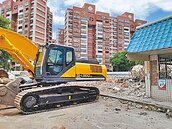 桃園八德泳池　改做停車場