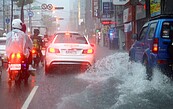 今仍有雨　看英仙座流星雨碰運氣