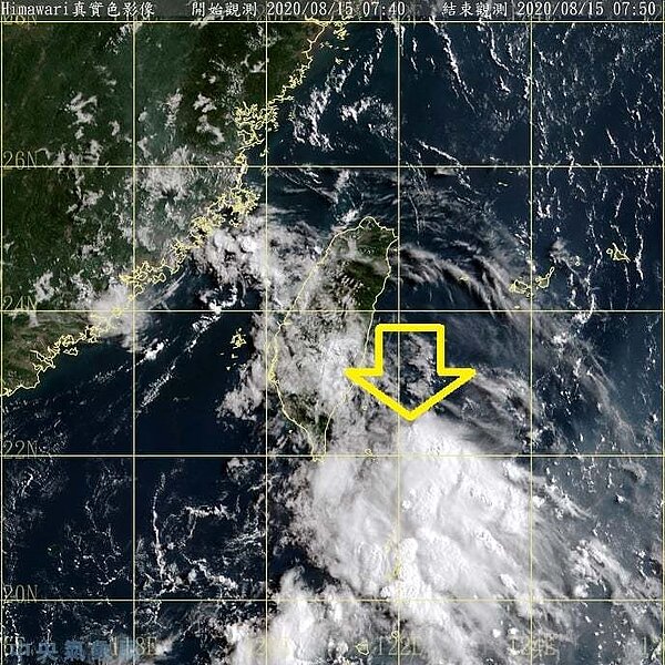 東風波雲系更靠近了。圖/取自鄭明典臉書