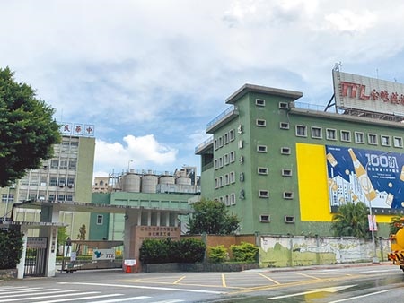 北市府4年前宣布與台灣菸酒公司將建國啤酒廠打造為「啤酒文化園區」，卻因協議內容有違法疑慮，計畫延宕4年。（譚宇哲攝）
