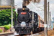 鐵道迷嗨翻了！90年「蒸汽火車之王」DT668駛進富岡