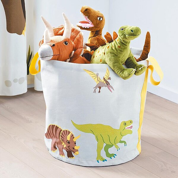 網紅「鯊鯊」地位動搖,全新的JATTELIK恐龍系列成為IKEA新星,受到恐龍迷推崇。(IKEA提供)