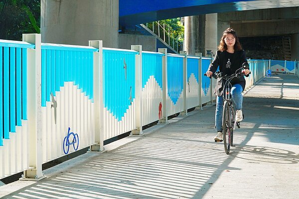 頭前溪南岸自行車道將在今年9月完工。圖/新竹縣交旅局提供