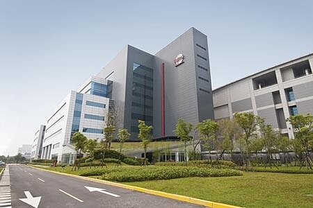 為晶圓擴產預作準備,台積電第3度購買南科廠房。圖為台積電南科廠。圖/本報資料照片