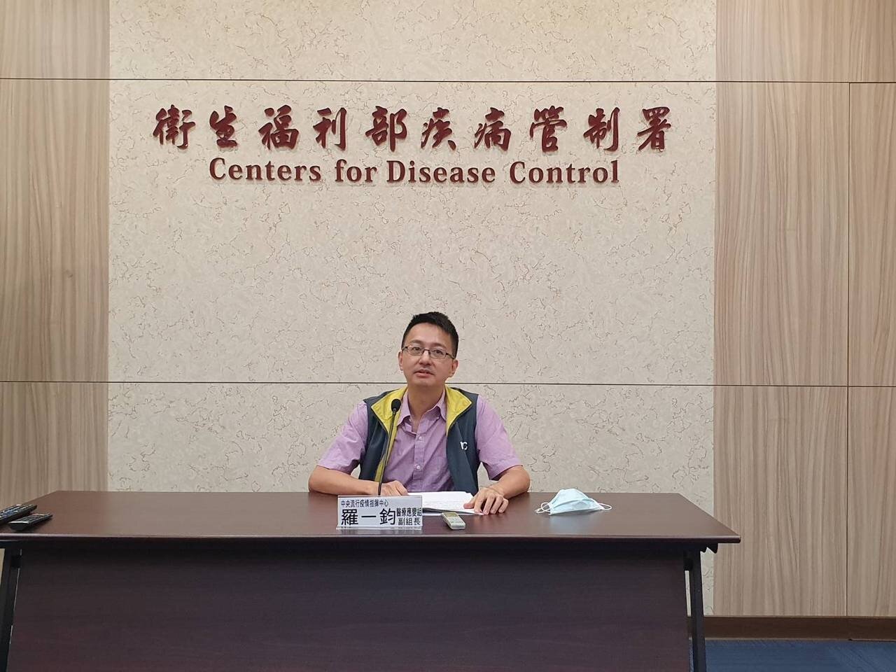 羅一鈞呼籲家長把握今起三天預購小童及幼幼口罩。記者楊雅棠/攝影