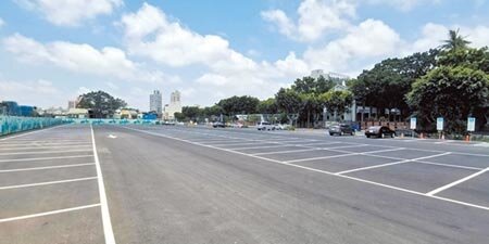 台南市政府交通局在北區小東路、前鋒路口北側闢建的「中興新城停車場」。(洪榮志攝)