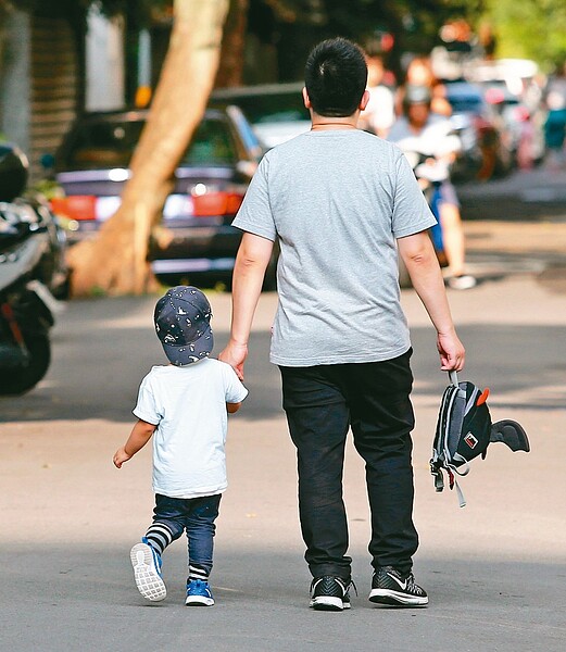 立法院27日舉辦「0到6歲國家一起養」政策公聽會,育兒津貼及托育補助雙漲計畫,多數民團表達不支持。示意圖/聯合報系資料