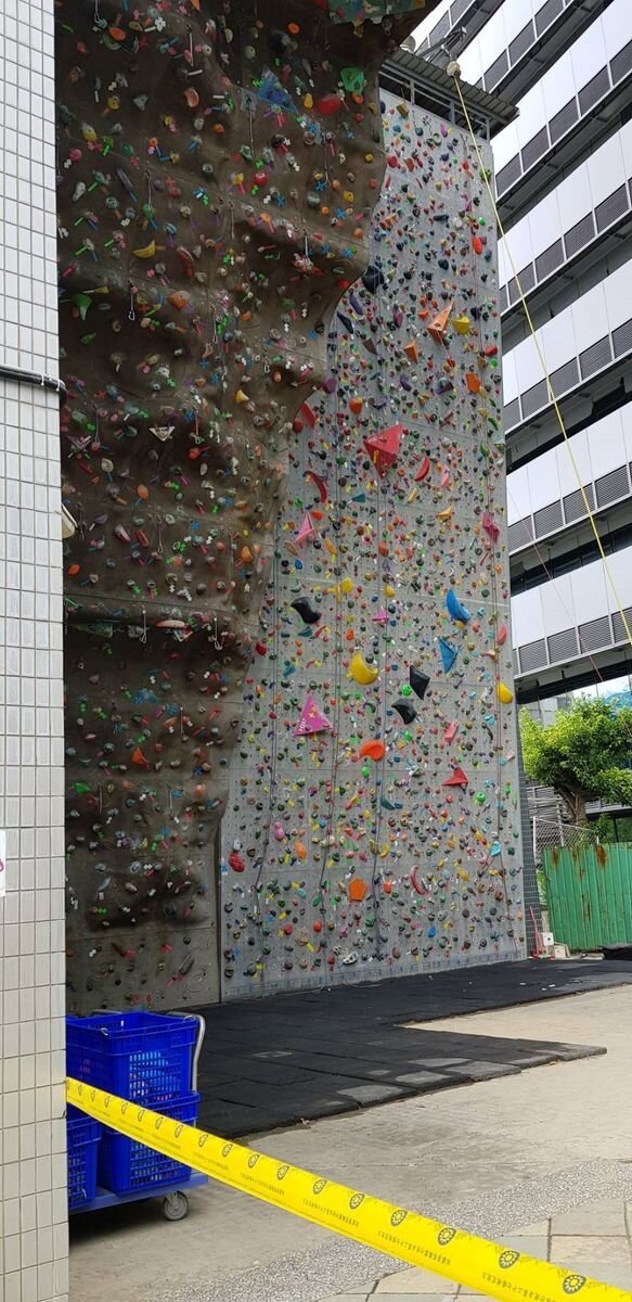 台北市內湖運動中心29日傳出攀岩墜落意外。圖/台北市體育局提供