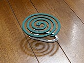 點蚊香鄰居反目成仇　婦人喊捉賊、公然侮辱遭判刑