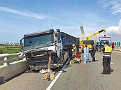 砂石車撞工程車　2清潔工遭斷頭慘死