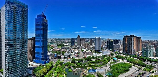 「恆詠」正對秋紅谷,擁有不錯的景觀視野。照片興富發提供