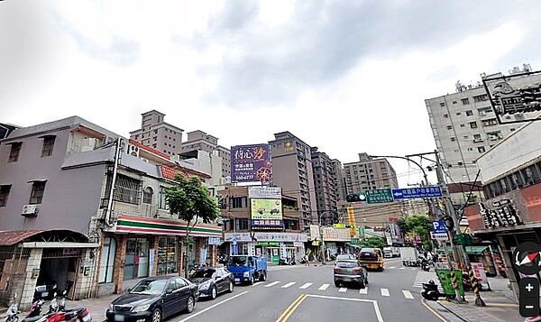 龍安生活圈生活機能完整,房價親民,均價才17萬多。圖/google map