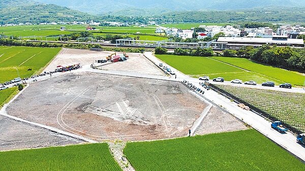 農委會強調,用地變更一定要徵得地主同意才能進行。圖為私人建地將設太陽能光電設施,已完成整地。(民眾提供)