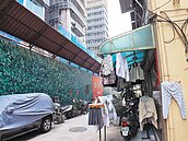 41層大樓遮日　鄰戶屋外晾衣