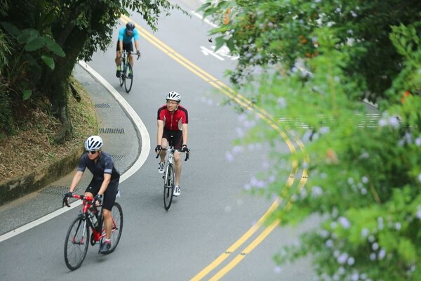 新北市三芝區有許多腳踏車道，吸引自行車愛好者前往。圖／新北市政府新聞局提供