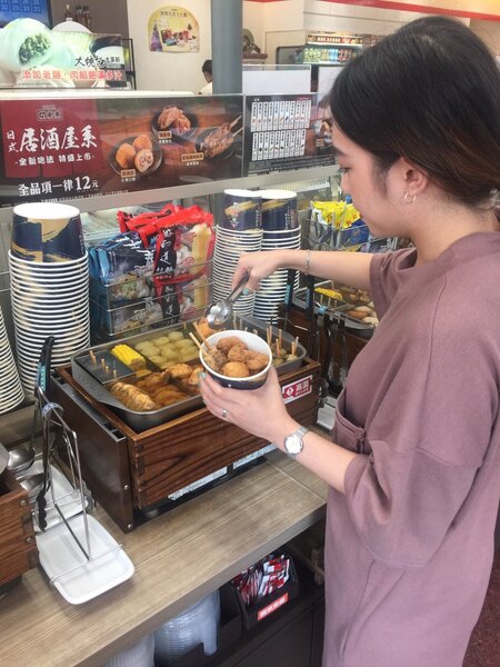 圖為台灣7-ELEVEN與全家便利商店推出關東煮。圖／報系資料照