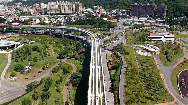 三鶯線行經三鶯藝術村。圖／新北市政府捷運工程局提供