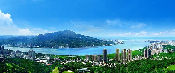 「馥人灣」擁有無敵的山水景緻。 圖/新濠建設提供