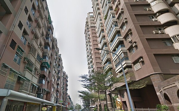 台南市第2季大樓住宅開工量比上一季增加30.09%;其中東區、安南區是大樓開工戶數最多區域,東區不但新大樓多,在中古屋建物買賣移轉登記排全市第二。圖/google map
