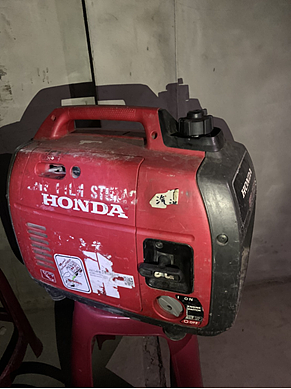 事發現場使用之內燃機發電機。圖／台北市政府勞動局提供