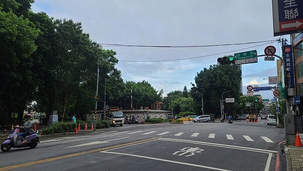 陪伴板橋人38年的民權陸橋拆除後新樣貌。圖／新北市政府提供