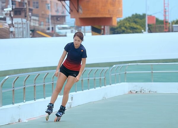 滑輪甜心王佳葳。圖/截自世大運宣傳片