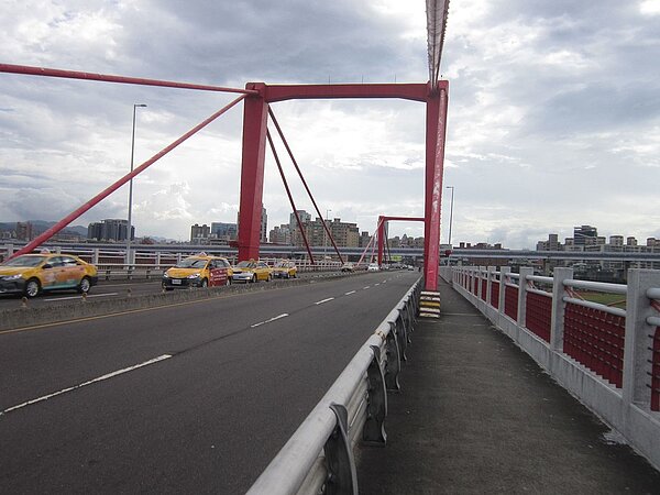 新北光復橋耐震補強完工。圖/翻攝維基百科