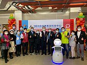台中自造教育及科技中心揭牌　培養學生創客精神