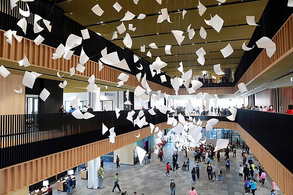 從2014年開始籌建的台南市立圖書館新總館正式開幕啟用。圖/台南市政府提供