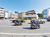 南市整頓圓環交通　拿東門城開刀