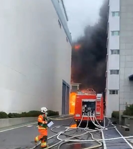 旭富製藥大火造成工人1死1傷。圖/取自桃園市消防局臉書