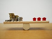 月薪15萬想一次買2間房　內行人建議「這樣買」更好