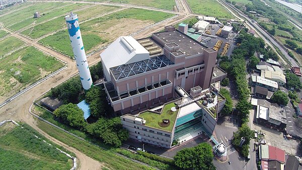 嘉義市垃圾焚化廠已使用22年,市府環保局考慮在原址重建新廠。圖/嘉市府環保局提供