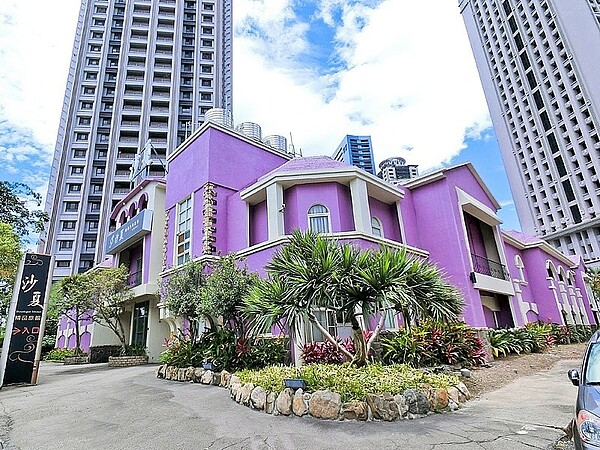 興富發收購台中知名Motel「沙夏精品汽車旅館」。圖/取自沙夏精品汽車旅館粉絲專頁