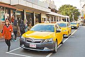 春節計程車多收50元　機場加100