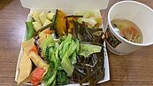 台北六道菜素便當僅賣50元！店家阿姨嘆：賣一個賠一個