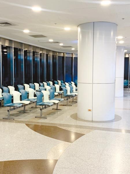 北部某醫院院內感染事件爆發後,該院門診掛號民眾比過去少2成。(姜霏攝)