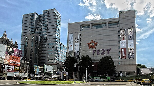 桃園火車站百貨商圈/利晉營造、弘新建設提供