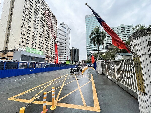 新北交通局規畫在永平國小設置地下停車場並申請前瞻2.0補助,卻引來家長反對,18日將召開家長說明會溝通。記者王敏旭/攝影
