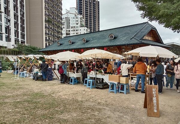新北投車站假日市集。圖／蔡欣芳攝